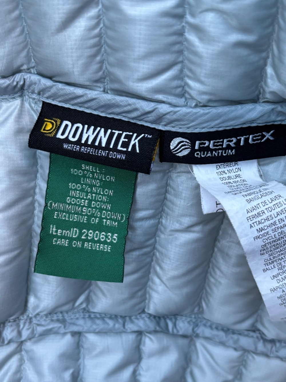 LL Bean Mens Ultralight 850 Down Jacket. Size XL. Color silver. - Picture 7 of 8